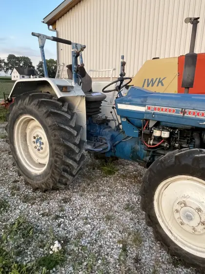 Ford 4000 62 PS Allrad Traktor Ford 4000