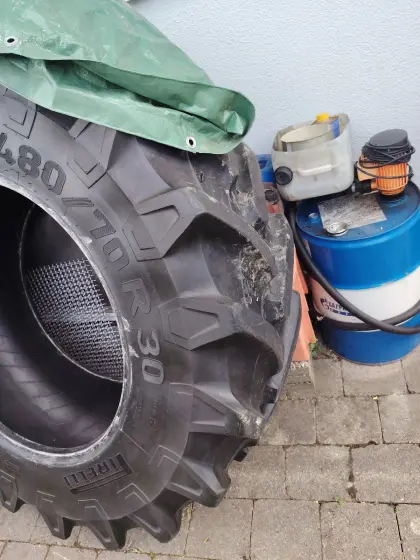 Traktor-Reifen