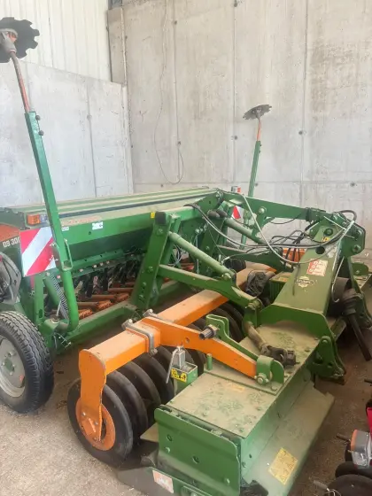 Sämaschine und Kreiselegge Amazone D9 3000 Super