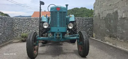 Hanomag R12