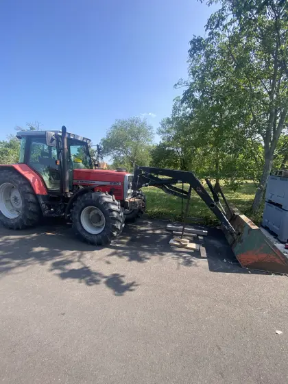 Massey Ferguson 6160 Traktor