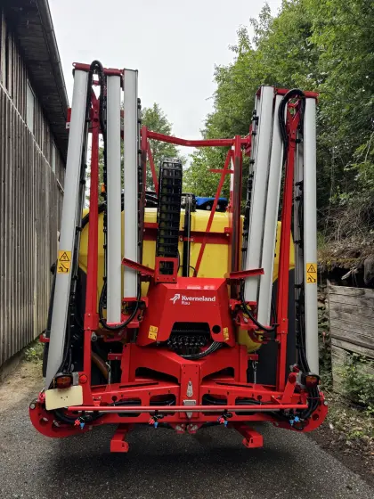 Kverneland IXter B13