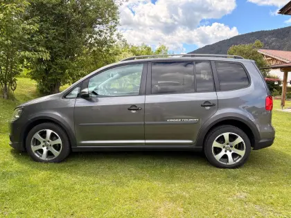 VW Touran Cross Kombi, Family Van