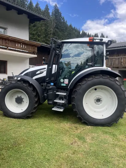Valtra G 125
