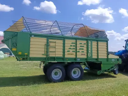 Krone AX Ladewagen