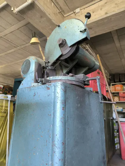 Kappsäge für Metall