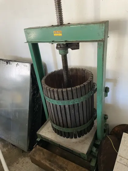 Alte Obstpresse, Weinpresse, robust Josef Fritz