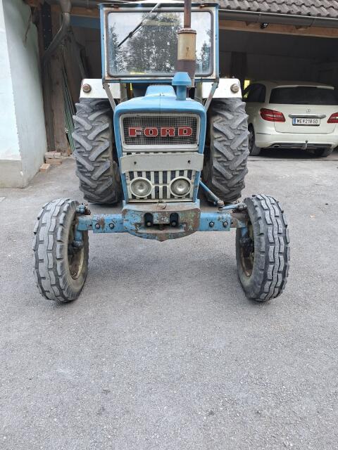 Traktor Ford 4000
