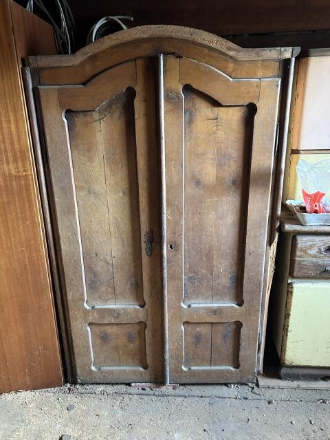 Antiker Schrank