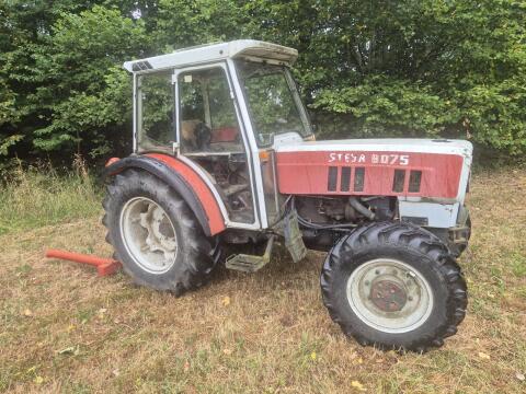 Suche Türscheibe unten für Steyr 8075AP