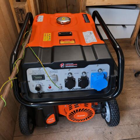 Unicraft PG-E 90 SEA Stromerzeuger, 7,5 kVA, nur 104 Bstd.