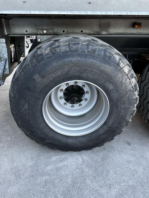 710/50R26,5 Komplettrad Vredestein Flotation Pro