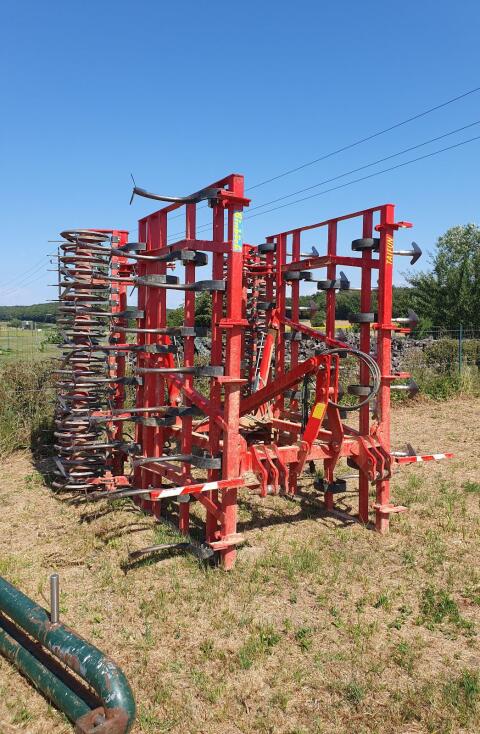 Leichtgrubber Einböck Taifun 500RP47