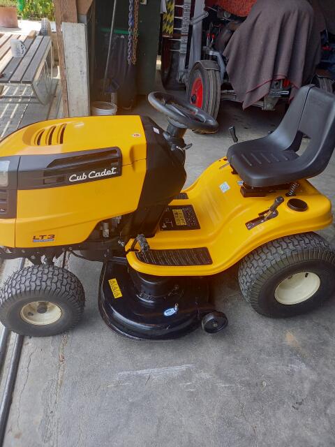 Rasenmäher Cub Cadet LT3