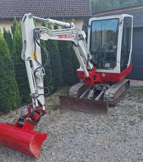 Takeuchi TB 228
