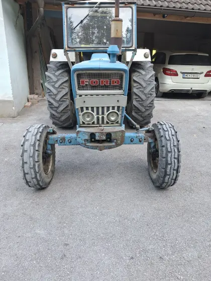 Traktor Ford 4000