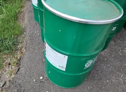 200 l Fässer