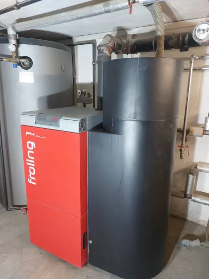 Fröling Pelletskessel P4 und Sacksilo