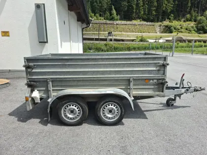Anhänger mit Tandemachse Pongratz