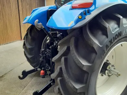 T6.180 mit 2 Jahren Vollgarantie inkl. New Holland T6.180