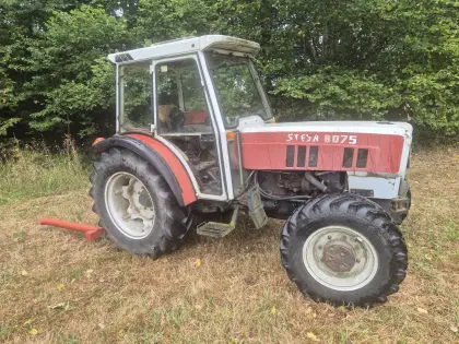 Suche Türscheibe unten für Steyr 8075AP