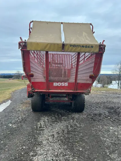 Pöttinger BOSS 3 Tandem Ladewagen