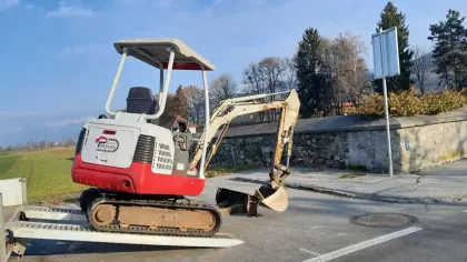 Erdbau, Erdbewegung, Minibaggerarbeit, TB 016, TB 108, Takeuchi
