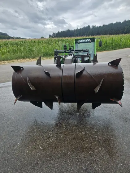 Siloverteilerwalze