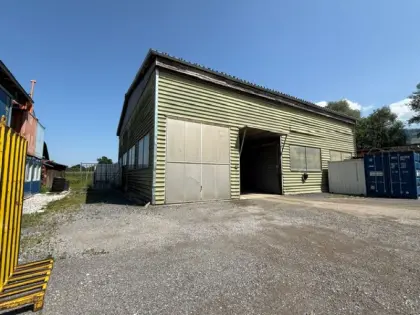 Lagerhalle, Stahlkonstruktion, 20 x 20 m, 400 m² Lagerfläche