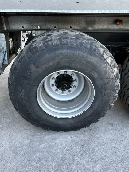 710/50R26,5 Komplettrad Vredestein Flotation Pro