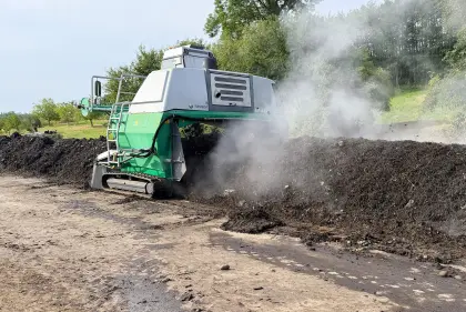 Kompostwendemaschine Neuson EcoTec SF-420