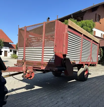 Kratzbodenanhänger, Silierwagen, Hackschnitzelanhänger
