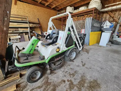 Rasenmähertraktor Etesia Hydro 124 DX