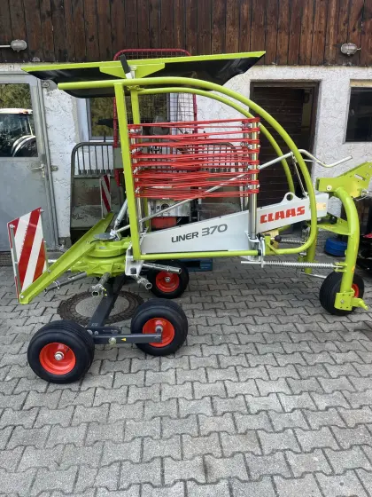 Claas Liner 370