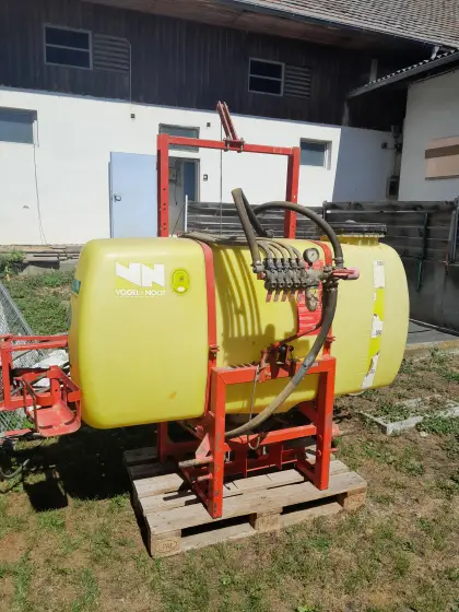Feldspritze 600 l, 12 m