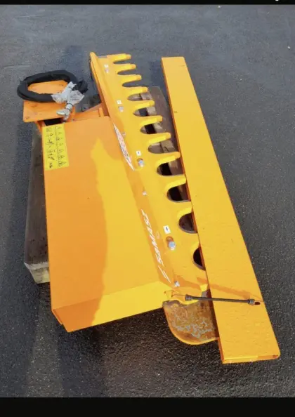 Astschere, Baumschere, Vermietung, Traktor, Bagger