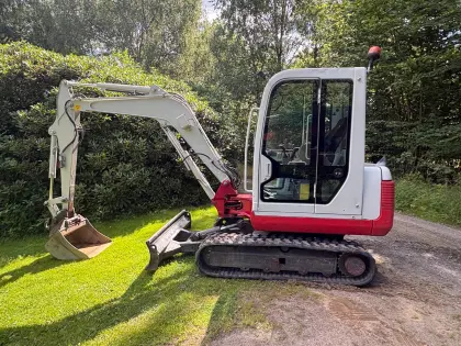 Excavator Takeuchi TB135