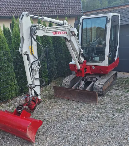 Takeuchi TB 228