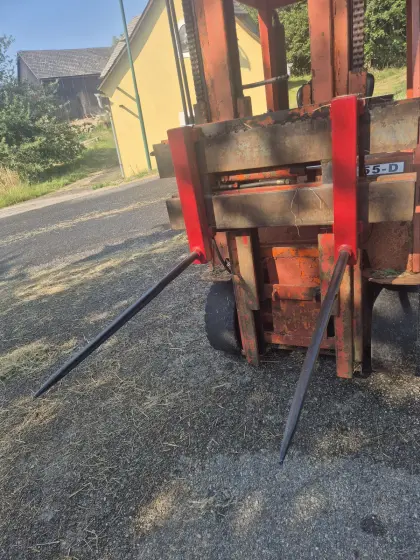 Rundballenspieß 1,1 m Zinken