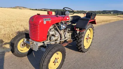 Steyr Traktor T84 (18er)