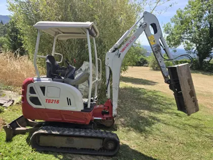 Takeuchi TB216 mit Powertilt