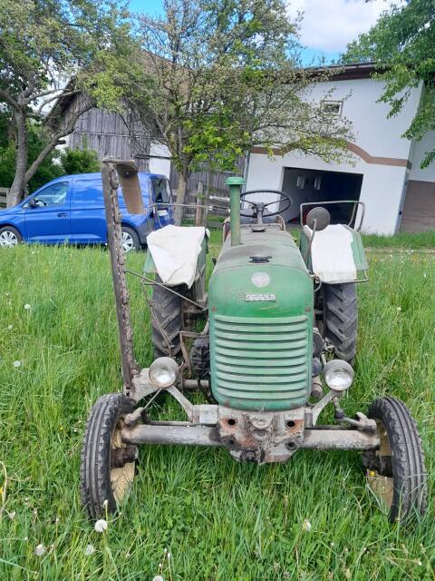 Steyr T80 15er Oldtimer mit Anhänger und Mähwerk
