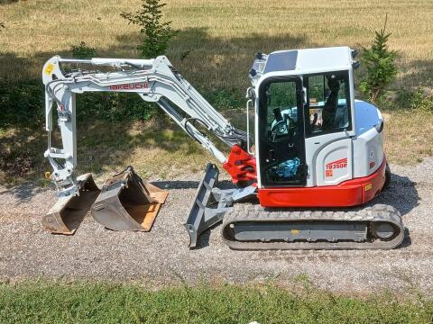 Minibagger Takeuchi TB350R mit Powertilt und Schaufelpaket