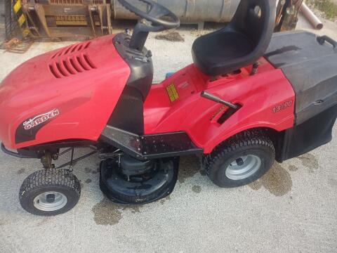 Rasenmähertraktor