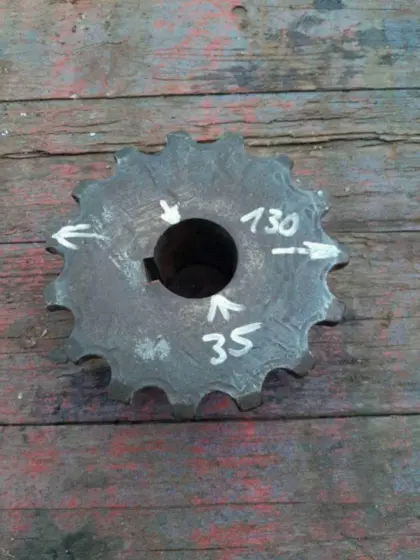 Kettenrad Miststreuer Kratzbodenantrieb