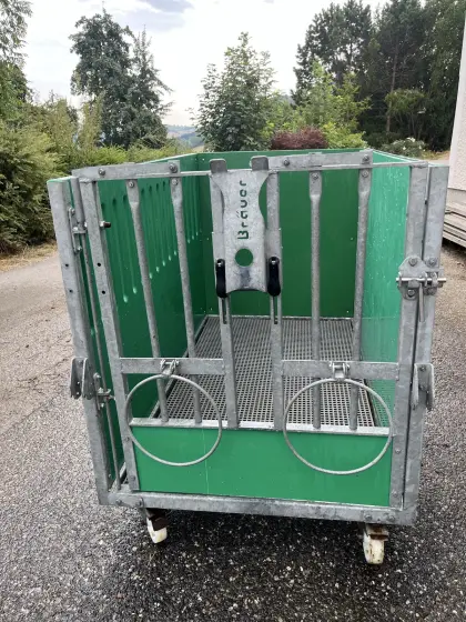 Mobile Kälberbox Bräuer