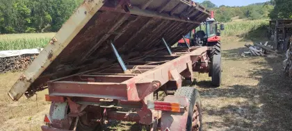 Anhänger Traktor