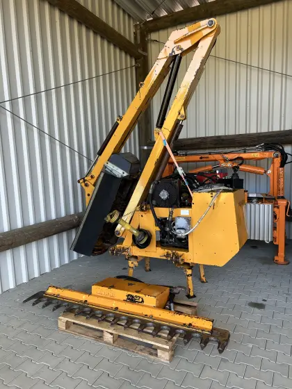Ferri Auslegemulcher mit Astschere