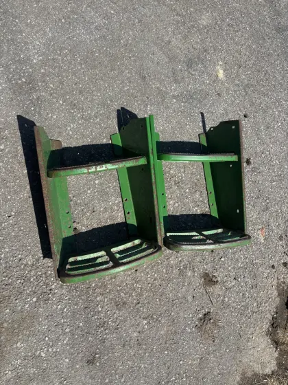 Verkaufe Trittstufe John Deere 5020