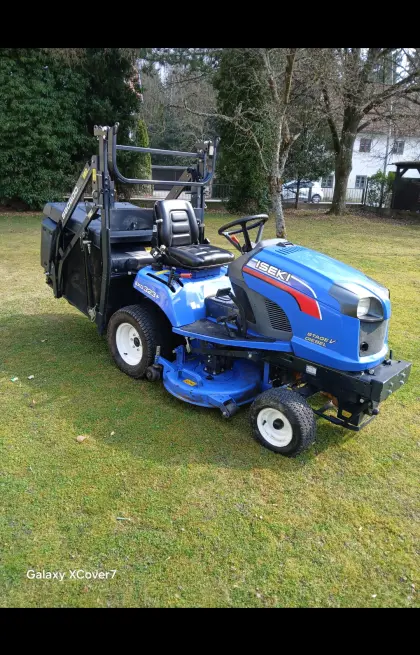 Iseki SXG 323+
